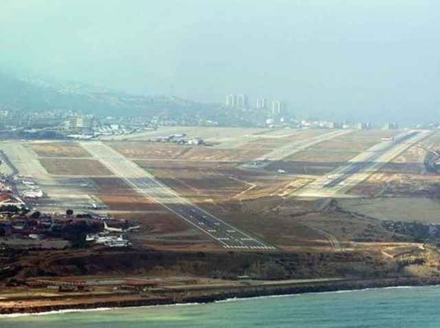 FALSO: Cierre del aeropuerto de Maiquetía y evacuación de personal cubano en Venezuela